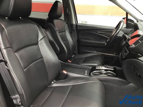 Used 2021 Honda Pilot Touring image 38