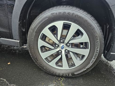 Used 2023 Subaru Outback Premium image 8