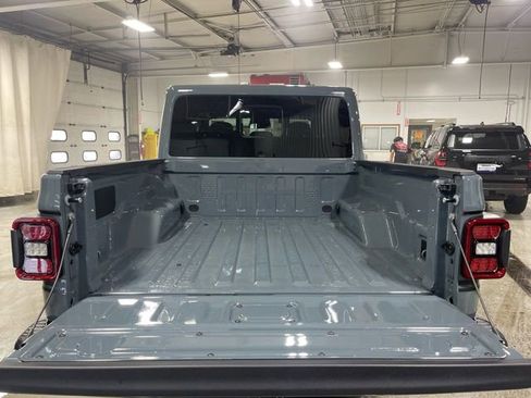 New 2026 Jeep Gladiator Rubicon AWD/4WD image 22