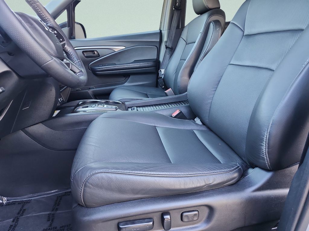 Used 2023 Honda Passport EX-L image 21