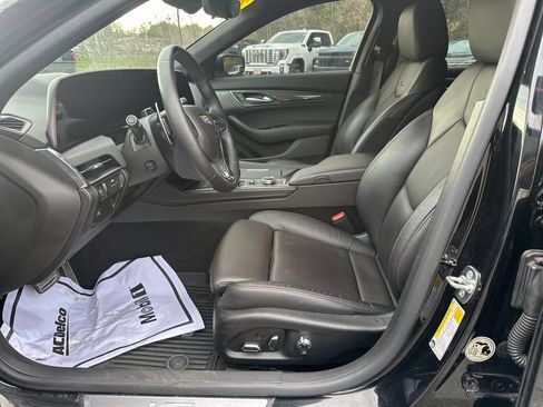 Used 2026 Cadillac CT5 V w/ Technology Package RWD image 9