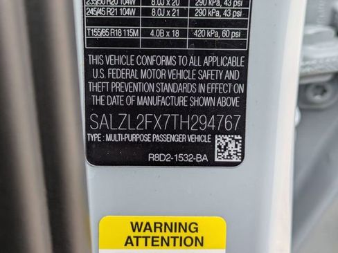 Used 2026 Land Rover Range Rover Evoque Dynamic SE image 22