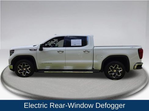 Used 2022 GMC Sierra 1500 SLT w/ SLT Premium Package AWD/4WD image 20