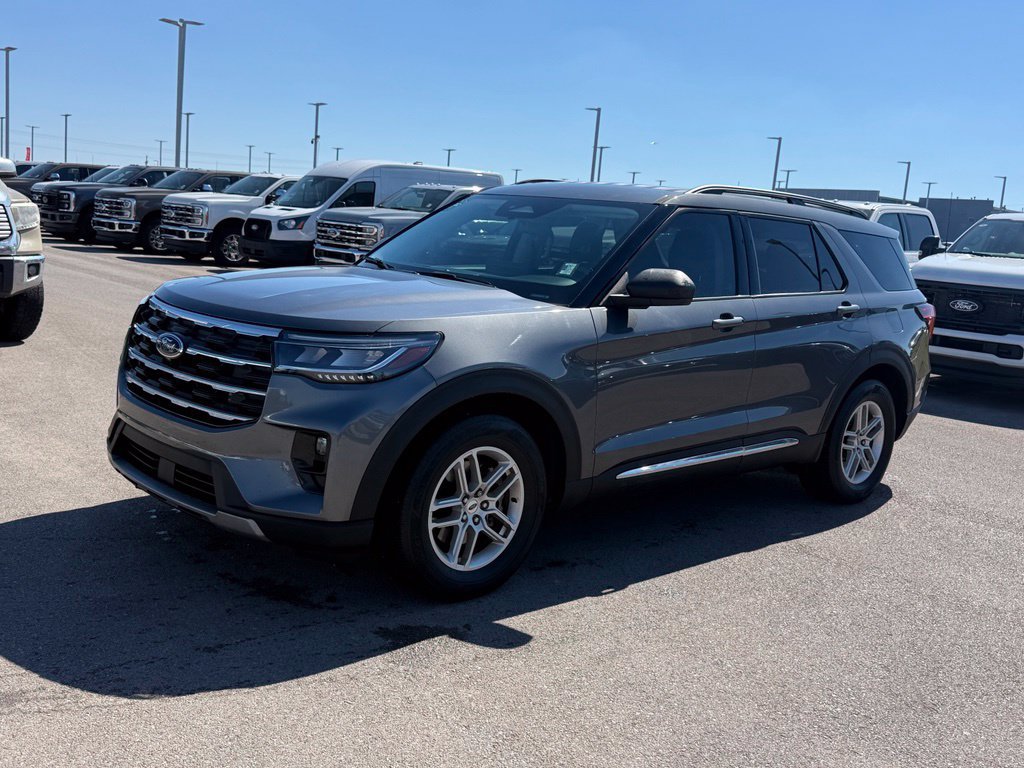 Used 2025 Ford Explorer Active w/ Active Comfort Package RWD image 20