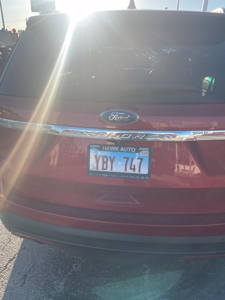 Used 2016 Ford Explorer FWD image 3
