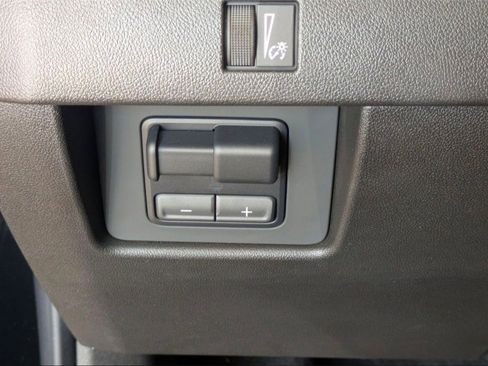 New 2026 GMC Canyon Denali image 21