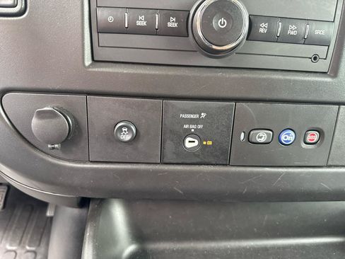 Used 2025 GMC Savana 2500 w/ Driver Convenience Package RWD image 15