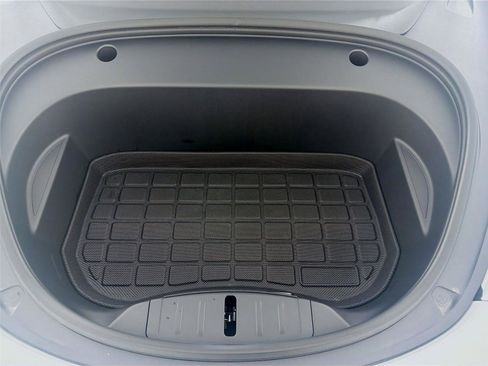 Used 2023 Tesla Model 3 Performance image 27