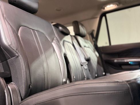 Used 2019 Ford Expedition Platinum image 54