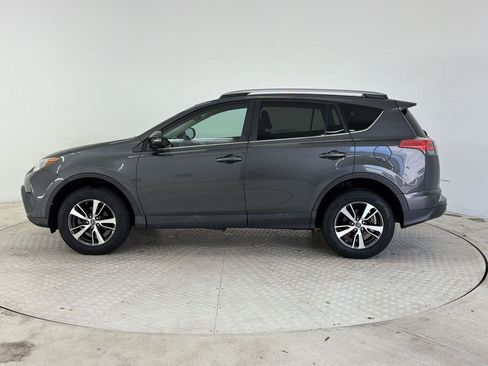 Used 2018 Toyota RAV4 XLE w/ Plus Extra Value Package AWD/4WD image 2