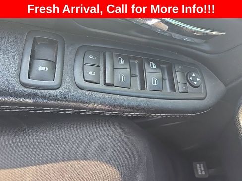 Used 2015 Dodge Grand Caravan SE FWD image 16
