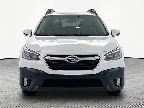 Used 2021 Subaru Outback Premium image 2