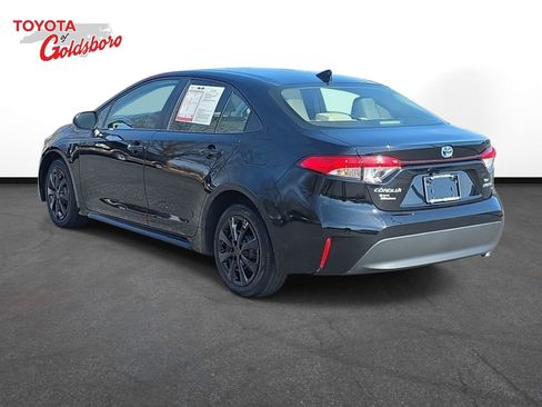 Used 2024 Toyota Corolla LE image 7