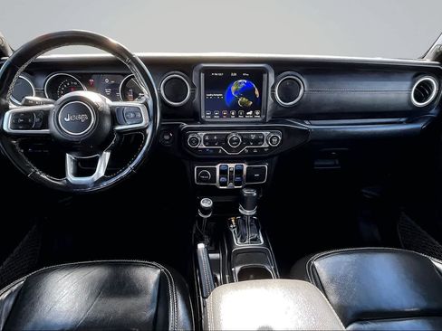 Used 2021 Jeep Wrangler Unlimited Sahara w/ Cold Weather Group AWD/4WD image 10