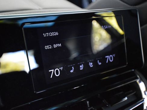 Used 2022 Bentley Flying Spur V8 image 65