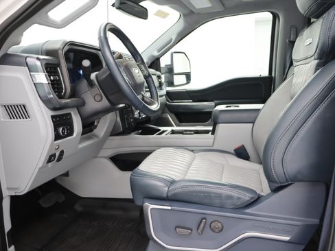 Used 2024 Ford F350 Limited w/ FX4 Off-Road Package AWD/4WD image 8