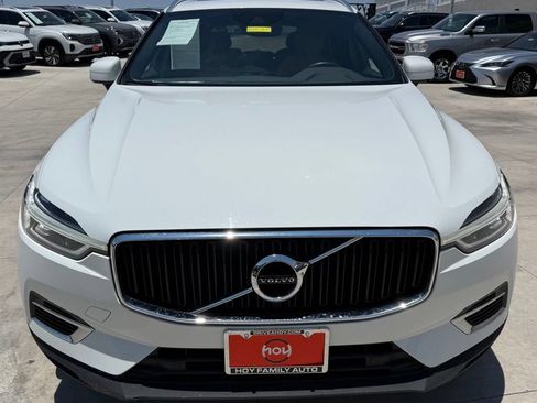 Used 2019 Volvo XC60 T8 Momentum w/ Premium Package AWD/4WD image 4