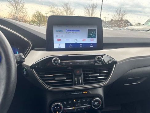 Used 2021 Ford Escape SEL w/ Technology Package AWD/4WD image 10