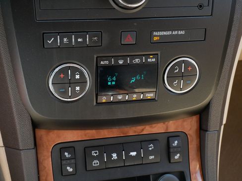 Used 2011 Buick Enclave CXL w/ Trailering Provision Package AWD/4WD image 23