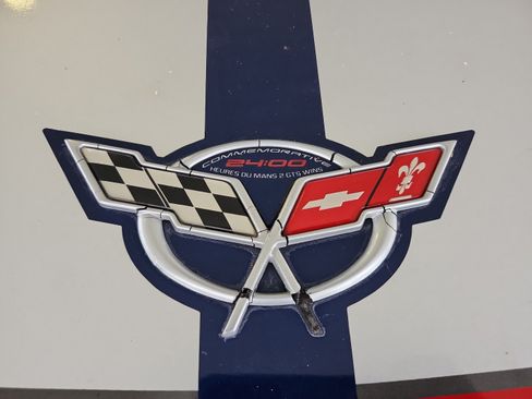Used 2004 Chevrolet Corvette Z06 w/ Z06 Preferred Equipment Group RWD image 29