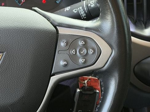 Used 2022 Chevrolet Colorado Z71 w/ Safety Package RWD image 15