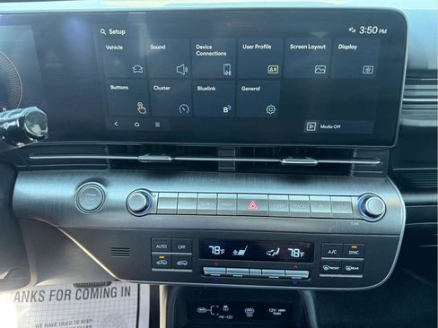 Used 2024 Hyundai Kona SEL AWD/4WD image 19