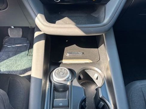 Used 2025 Ford Explorer Active image 23