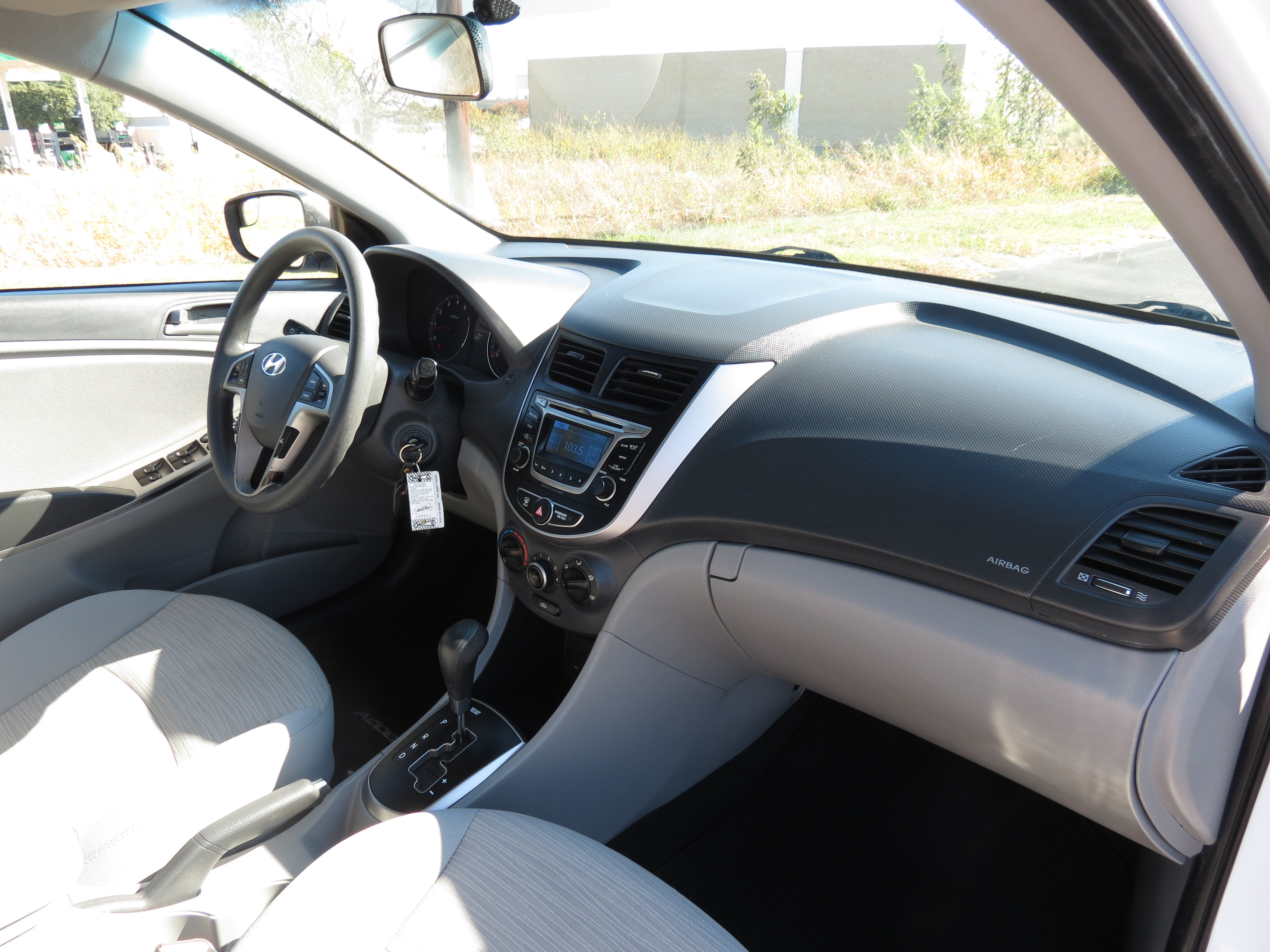 Used 2016 Hyundai Accent SE w/ Option Group 02 FWD image 29
