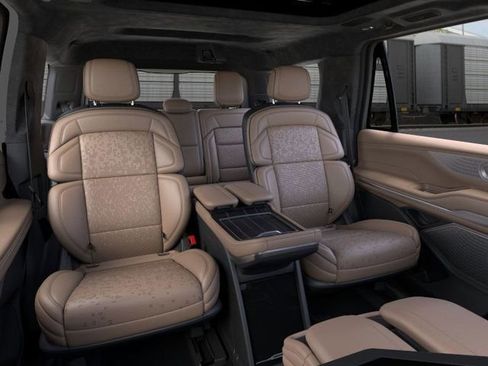 New 2025 Lincoln Navigator Black Label image 11