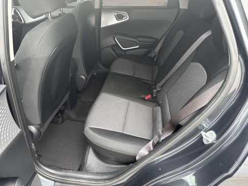 Used 2020 Kia Soul LX FWD image 14