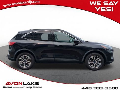 Used 2022 Ford Escape SEL w/ Technology Package image 7