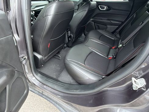 Used 2024 Jeep Compass Trailhawk AWD/4WD image 23