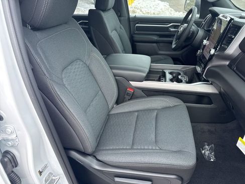 New 2026 RAM 1500 4x4 Crew Cab image 48