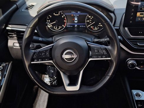 Used 2024 Nissan Altima 2.5 SR w/ SR Premium Package image 15