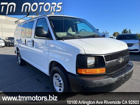 Used 2012 Chevrolet Express 2500 RWD image 15