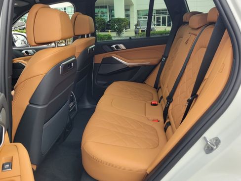 New 2026 BMW X5 sDrive40i image 11