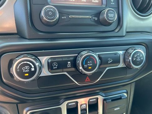 Used 2020 Jeep Wrangler Unlimited Sport S AWD/4WD image 20