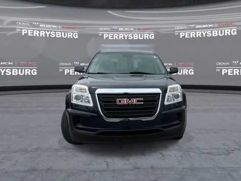 Used 2017 GMC Terrain SLE FWD image 2
