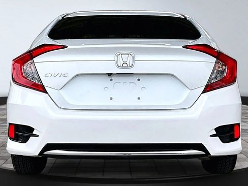 Used 2019 Honda Civic LX image 5