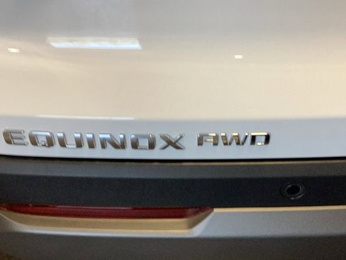 New 2026 Chevrolet Equinox LT AWD/4WD image 6