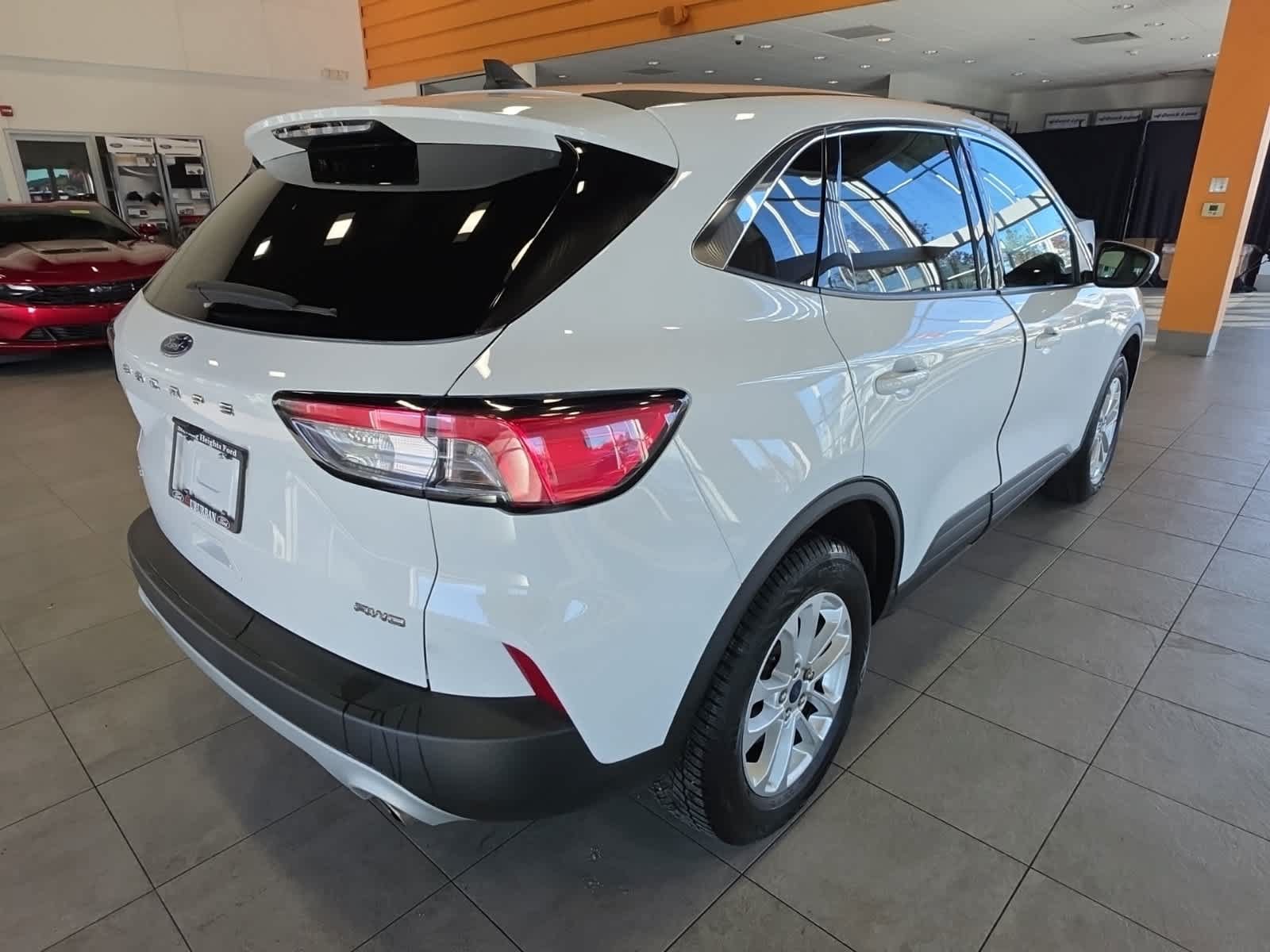 Used 2020 Ford Escape SE AWD/4WD image 7