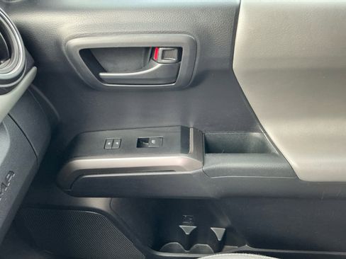 Used 2021 Toyota Tacoma SR5 image 16