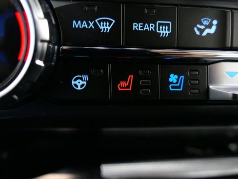Used 2025 Ford F150 Lariat w/ Equipment Group 501A Mid AWD/4WD image 18