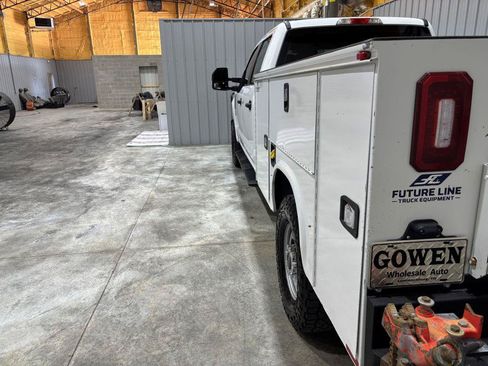 Used 2019 Ford F250 XL w/ Power Equipment Group AWD/4WD image 9