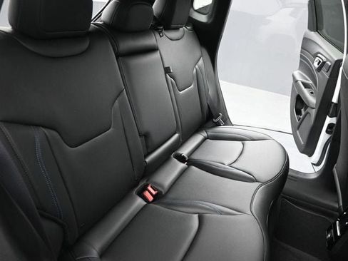 New 2025 Jeep Compass Limited w/ High Altitude Package image 20