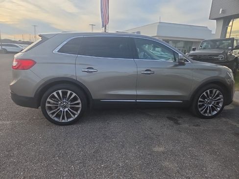 Used 2016 Lincoln MKX Reserve w/ Technology Package image 7