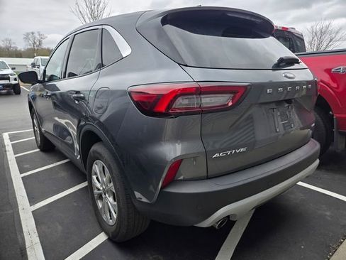 Used 2023 Ford Escape Active image 4
