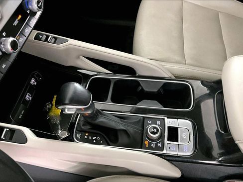 Used 2020 Kia Telluride S image 18