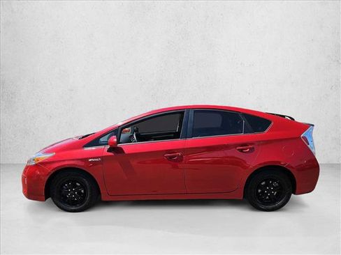 Used 2015 Toyota Prius Three FWD image 9