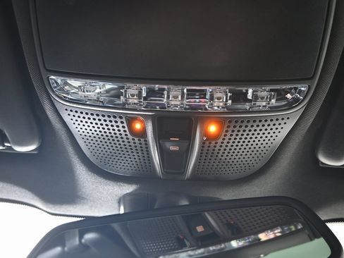 Used 2017 Mercedes-Benz GLC 43 AMG 4MATIC image 36